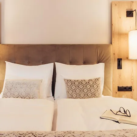 Hotel Habicher Hof 4-sterne-superior 4*