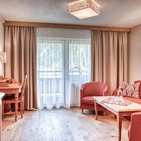 Hotel Habicher Hof 4-sterne-superior 4*