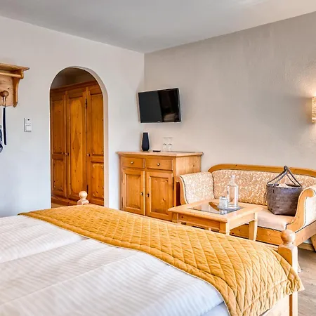 Habicher Hof 4-sterne-superior Hotel 4*