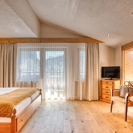 Hotel Habicher Hof 4-sterne-superior 4*