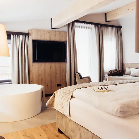 Habicher Hof Szálloda 4*