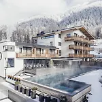 Hotel Habicher Hof 4 4*